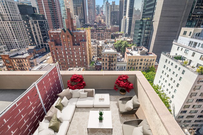 property at 224 E 52nd St