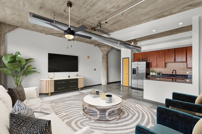 Ventana | On Wash Ave