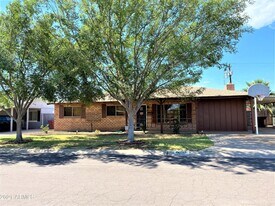 7429 E Almeria Rd in Scottsdale, AZ - Building Photo