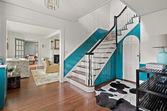 3 Holmewood Ln in New Canaan, CT - Building Photo - Building Photo