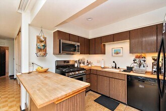 2112 Southridge Dr in Palm Springs, CA - Building Photo - Building Photo