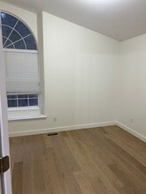 3720 E Presidential Dr in Meridian, ID - Foto de edificio - Building Photo