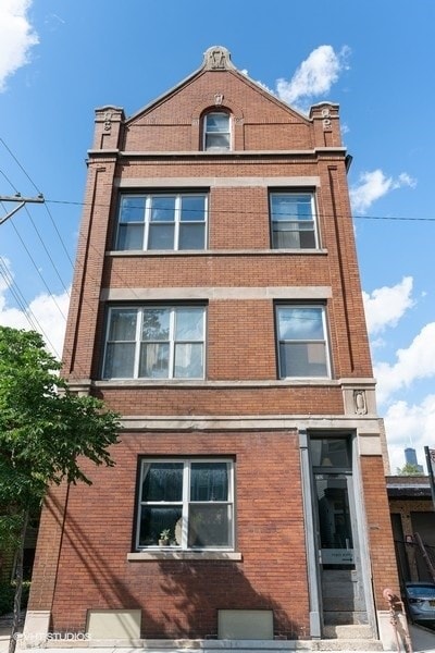 732 W 19th St in Chicago, IL - Building Photo