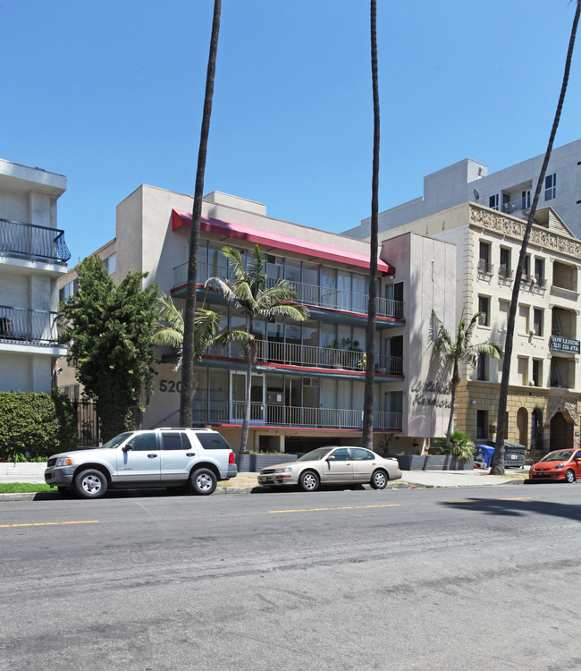 Wilshire Kenmore Apartments in Los Angeles, CA - Building Photo - Building Photo