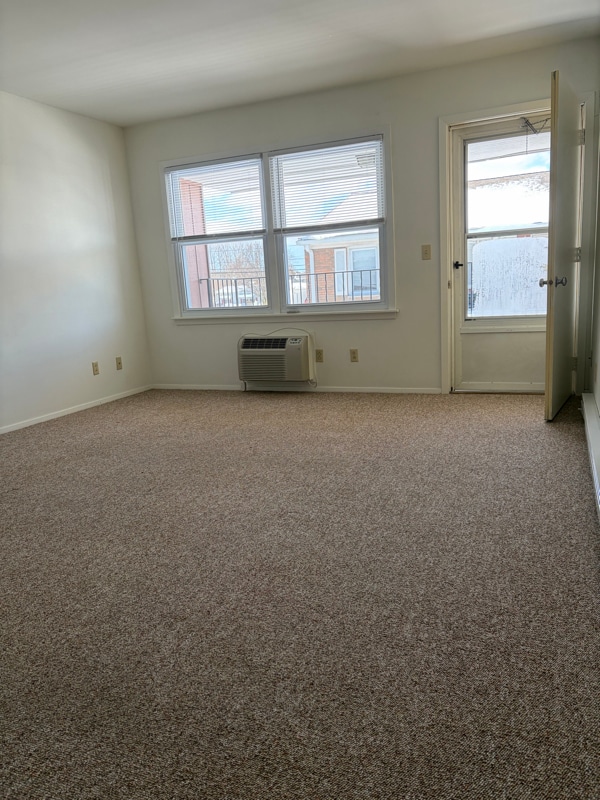 1717 Moore St, Unit 2 in Fremont, OH - Building Photo - Building Photo