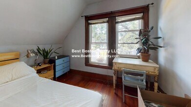 289 Summer St, Unit 3 in Somerville, MA - Foto de edificio - Building Photo