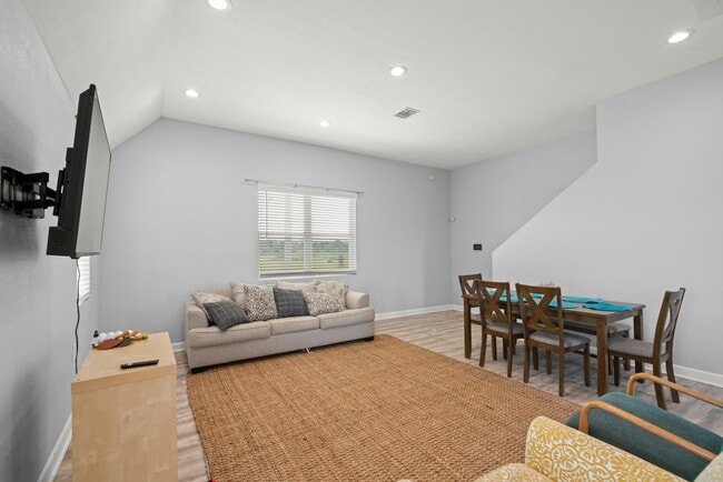 3582 Co Rd 476 in Palacios, TX - Building Photo - Building Photo