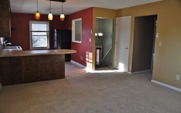 166 Rocky Mountain Ln in Boone, NC - Building Photo - Building Photo