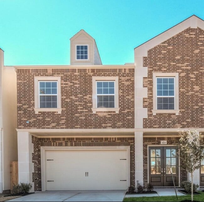 property at 3223 Harmony Creek Ln