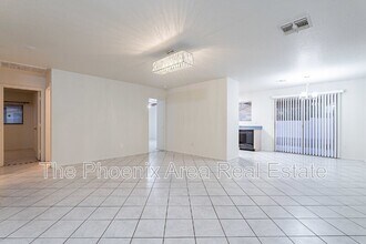 663 S Colonial Ct in Gilbert, AZ - Building Photo - Building Photo