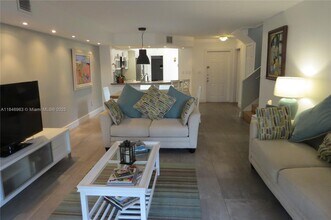 3510 Magellan Cir in Aventura, FL - Building Photo - Building Photo