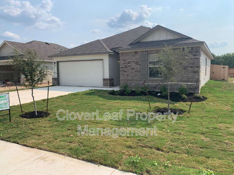 708 Stonemanor Bay in Seguin, TX - Building Photo