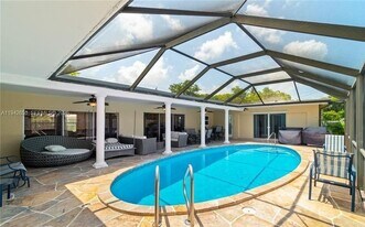 601 N 44th Ave in Hollywood, FL - Building Photo