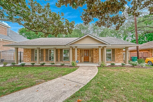 property at 3710 Linkview Dr