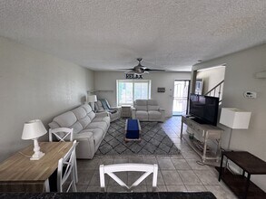 201 Riverfront Dr in Bullhead City, AZ - Building Photo - Building Photo