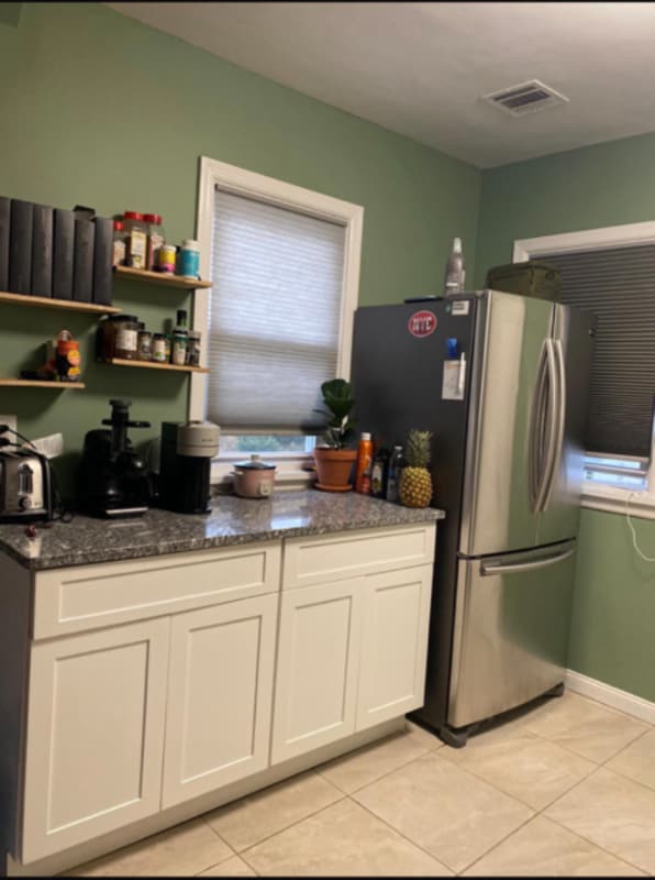 235 Lawrence Ave, Unit 2 in Hasbrouck Heights, NJ - Building Photo - Building Photo