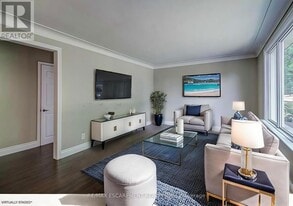 137 Manning Ave in Hamilton, ON - Building Photo