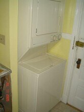 1232 Beacon St in Brookline, MA - Foto de edificio - Building Photo