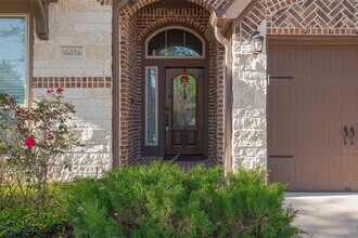16826 Kilgarth Dr in Richmond, TX - Building Photo - Building Photo