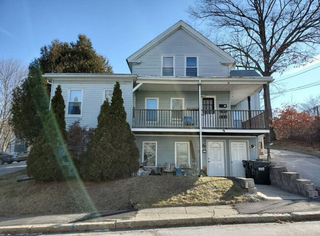 41 Whitcomb St, Unit 1