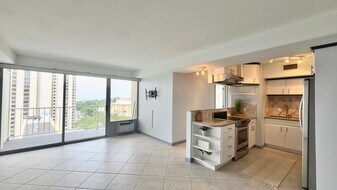 419 Atkinson Dr, Unit 1205 in Honolulu, HI - Building Photo