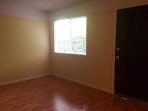 7318 35th Ave NE-Unit -1A in Seattle, WA - Building Photo - Building Photo