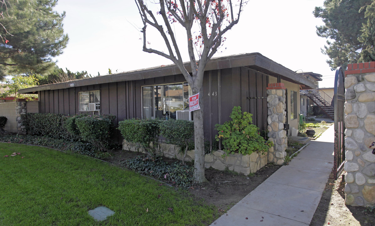 Quadplex in Montclair, CA - Building Photo