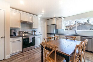 208 Vista Ct in Sebastopol, CA - Building Photo