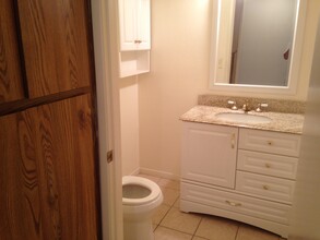 10272 Black Mountain Rd, Unit 160 in San Diego, CA - Building Photo - Building Photo