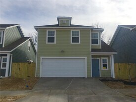 2413 SW Arbor Rd in Bentonville, AR - Building Photo