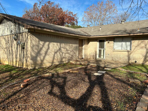 3544 Esplendor Ave in Irving, TX - Building Photo - Building Photo