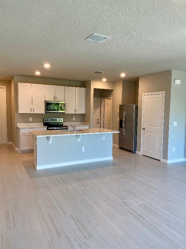 5788 SE Edgewater Cir in Stuart, FL - Building Photo - Building Photo
