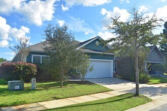 103 Lagrange Landing in Freeport, FL - Building Photo - Building Photo