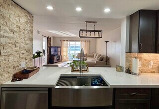 1501 SW 134th Way in Pembroke Pines, FL - Building Photo - Building Photo