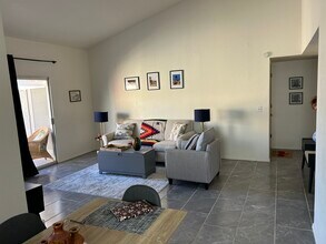 816 S Langley Ave, Unit 204 in Tucson, AZ - Foto de edificio - Building Photo