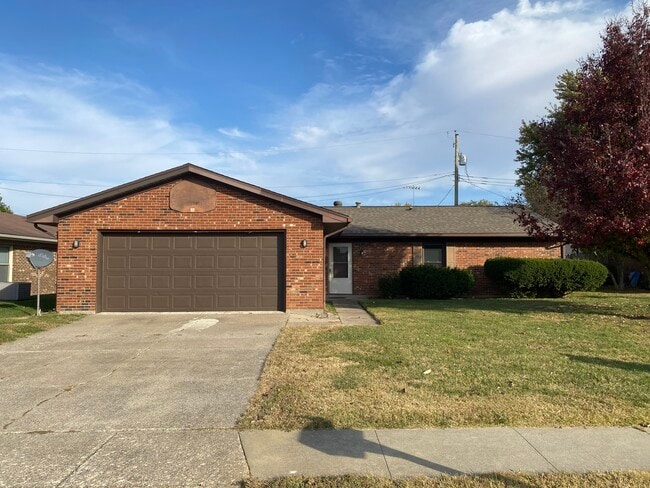 property at 2715 Lookout Dr