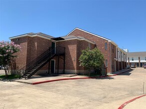 4504 College Main St in Bryan, TX - Building Photo - Building Photo