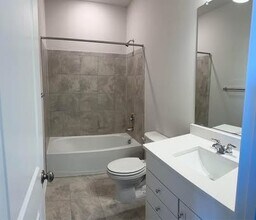 9361 Barnes Lp in Manassas, VA - Foto de edificio - Building Photo