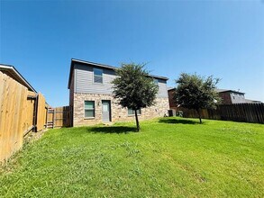 636 Aqueduct Dr in Seagoville, TX - Building Photo - Building Photo