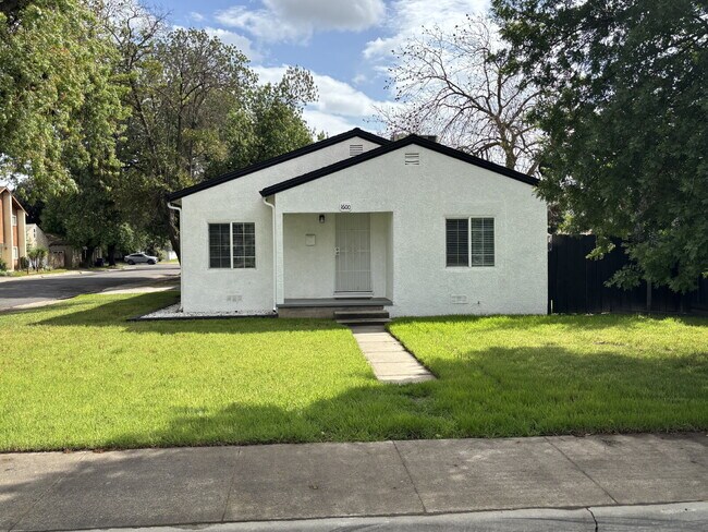 1600 Teresa St