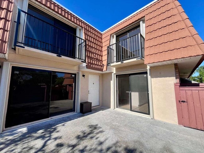 2971 Waterford Dr S in Deerfield Beach, FL - Building Photo - Building Photo