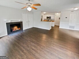 Room in Apartment on Cypress Pointe St in Alpharetta, GA - Building Photo