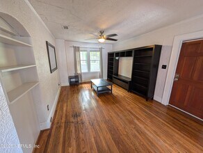 2703 Myra St in Jacksonville, FL - Building Photo - Building Photo