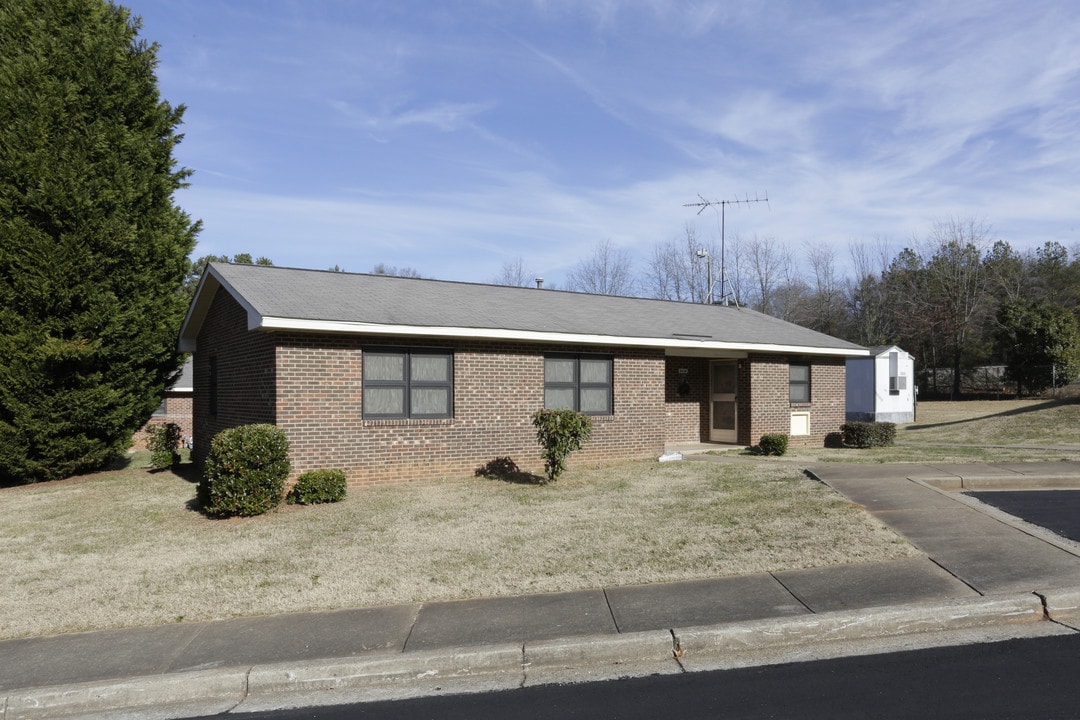 Walker Street Apartments in Chesnee, SC - Building Photo