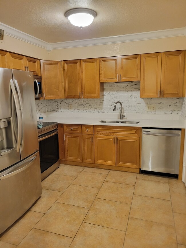property at 631 Northlake Blvd