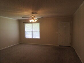 1961 Essex Dr in Sumter, SC - Building Photo - Building Photo