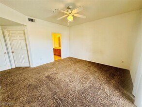 833 Aspen Peak Loop in Henderson, NV - Building Photo - Building Photo