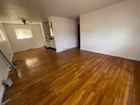 1749 Zettler Rd in Columbus, OH - Building Photo