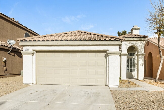 1916 Fossil Butte Way