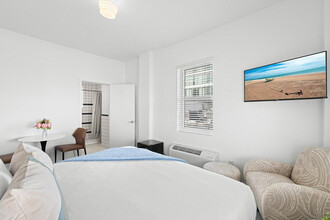 1201 17th St in Miami Beach, FL - Building Photo - Building Photo